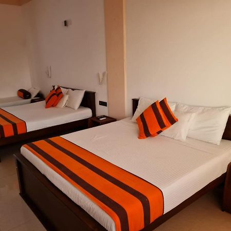 Grace Beach Resort By Travel Corners Negombo Eksteriør bilde