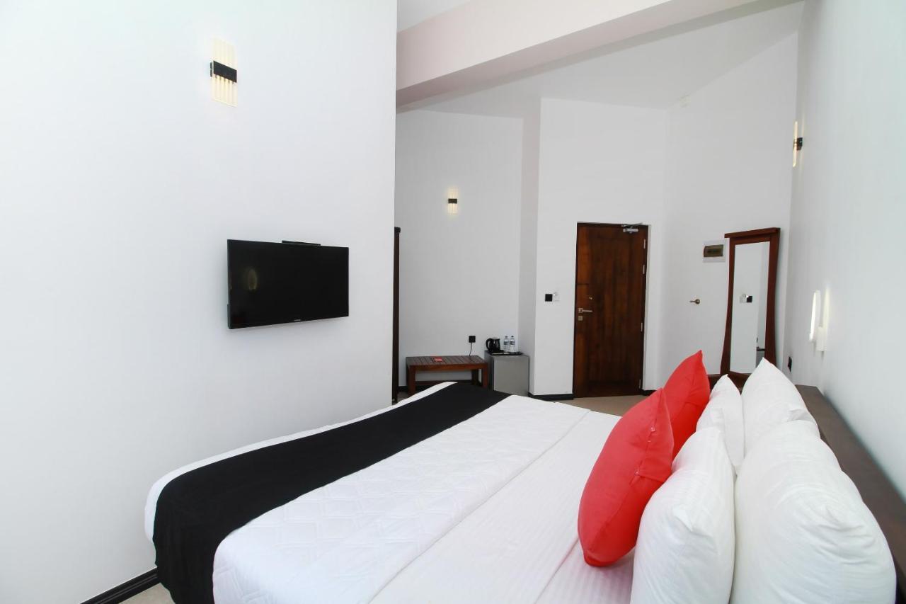 Grace Beach Resort By Travel Corners Negombo Eksteriør bilde