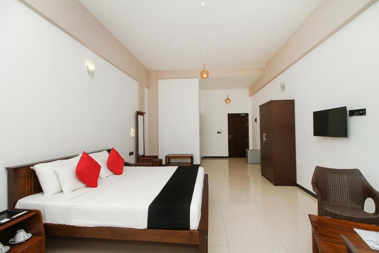 Grace Beach Resort By Travel Corners Negombo Eksteriør bilde