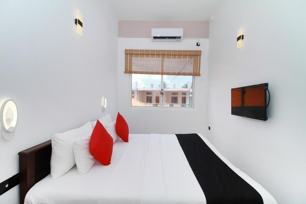 Grace Beach Resort By Travel Corners Negombo Eksteriør bilde
