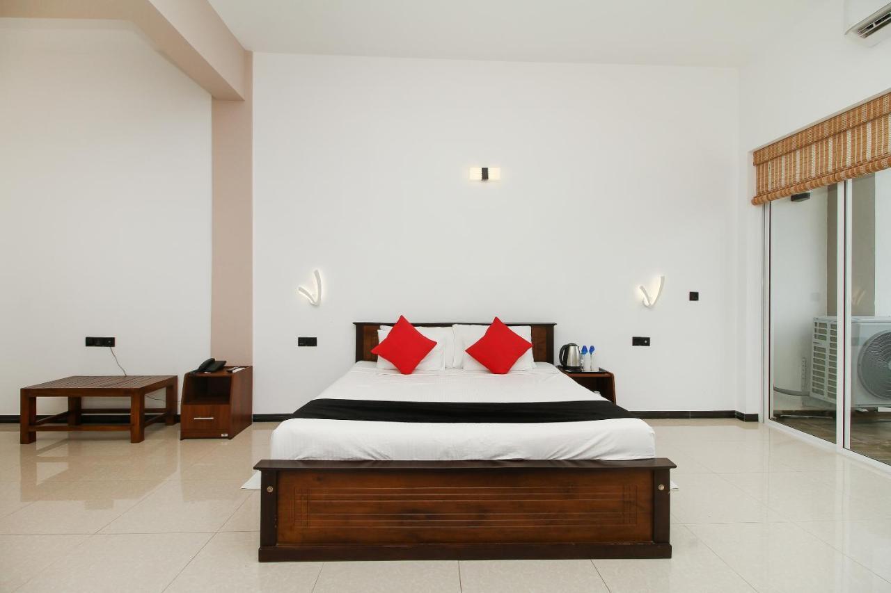 Grace Beach Resort By Travel Corners Negombo Eksteriør bilde