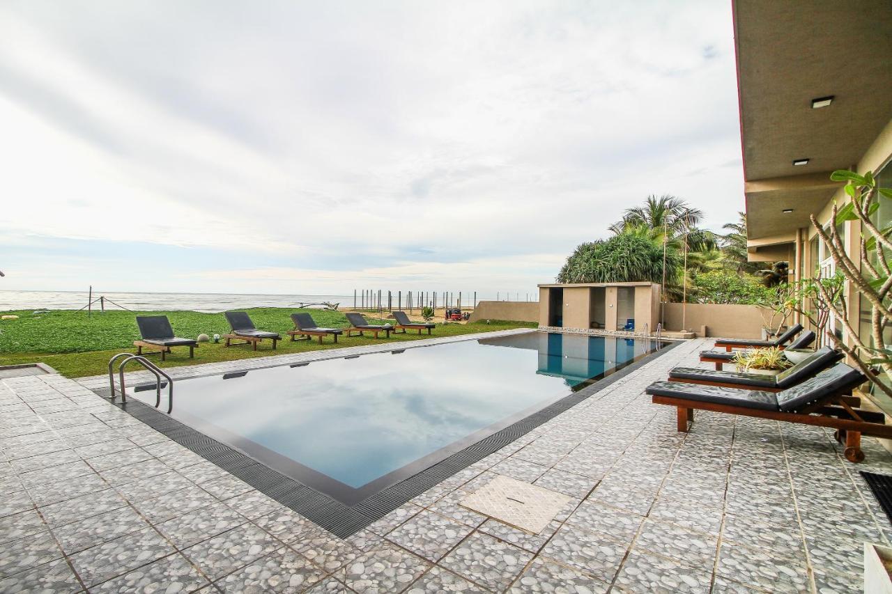 Grace Beach Resort By Travel Corners Negombo Eksteriør bilde