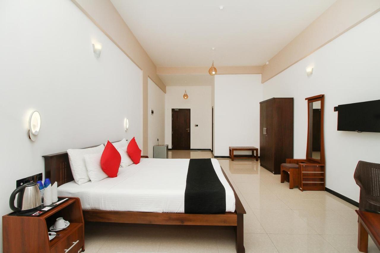 Grace Beach Resort By Travel Corners Negombo Eksteriør bilde